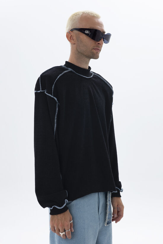 Long-sleeve T-shirt